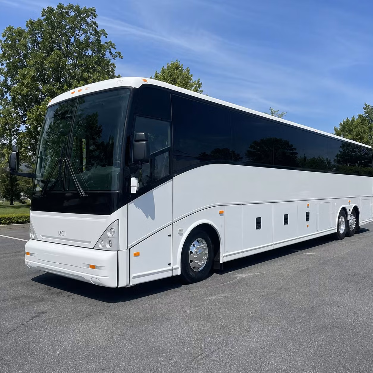 bus rental options for independence trips
