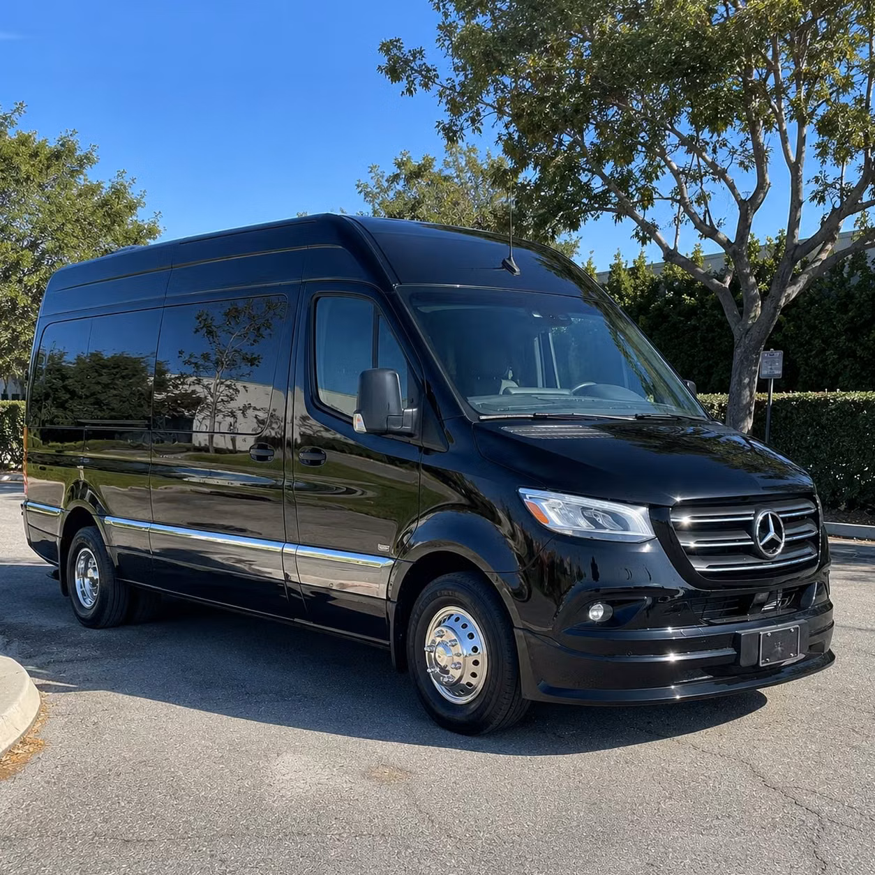 corporate event bus rentals in independence