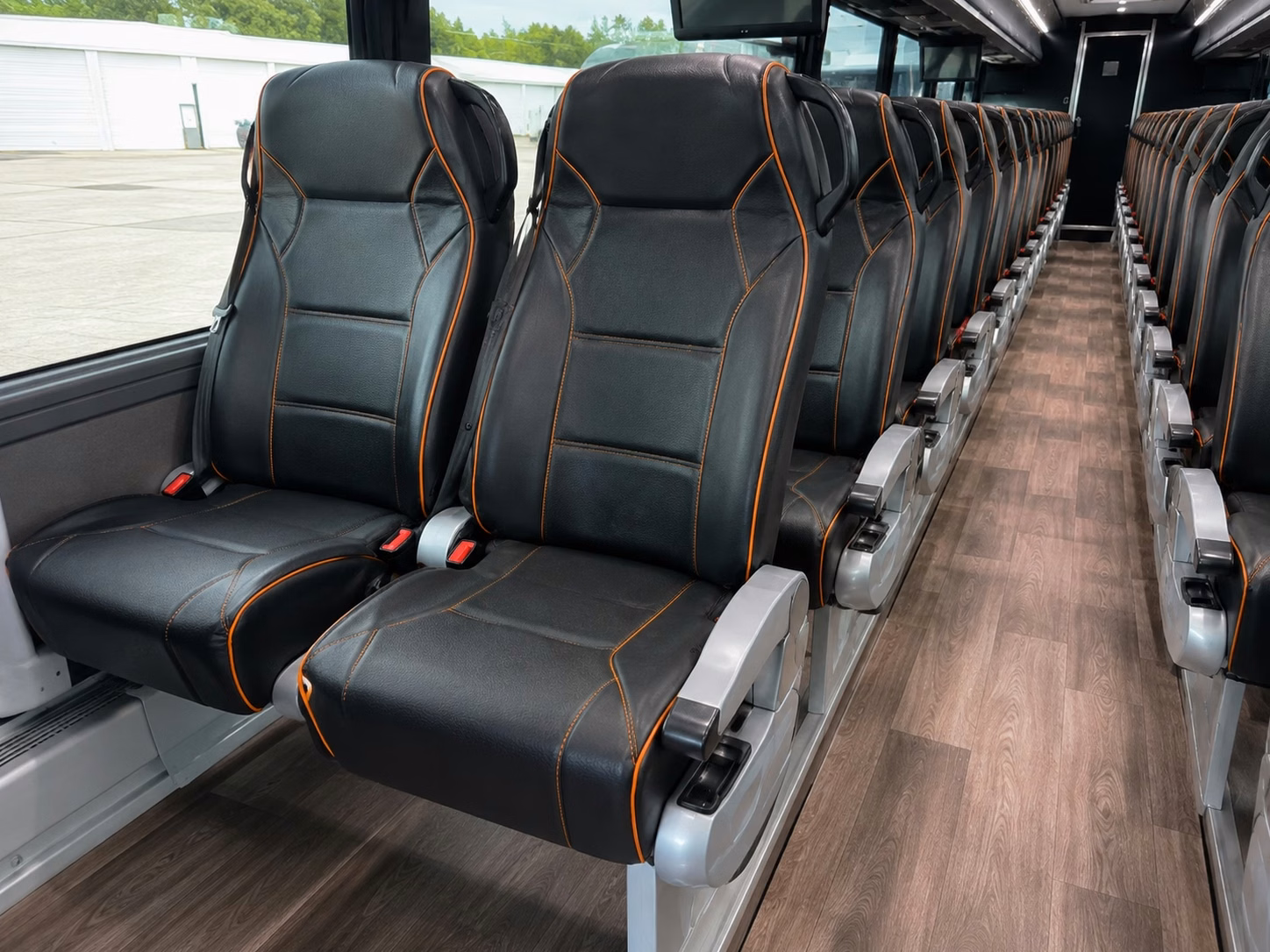kansas city royals fan bus rentals from independence